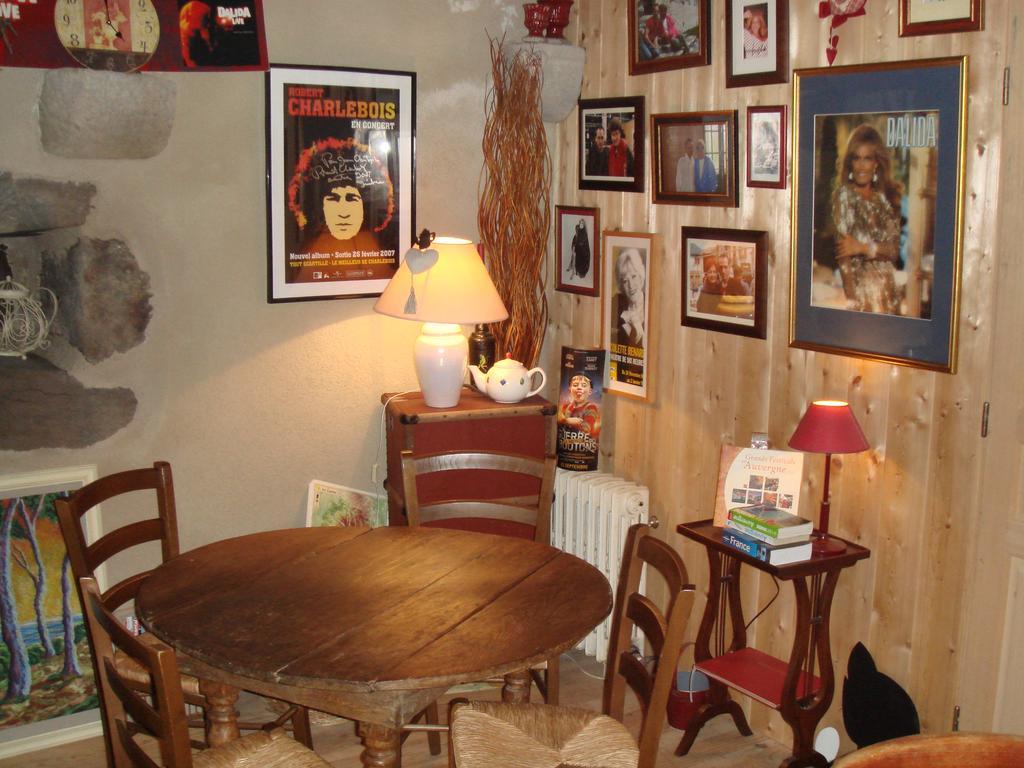 La Maison De Justine Hotel Murat  Buitenkant foto