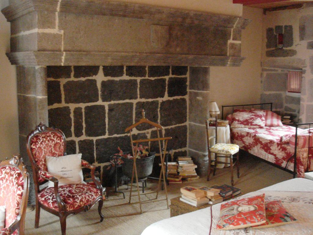 La Maison De Justine Hotel Murat  Buitenkant foto